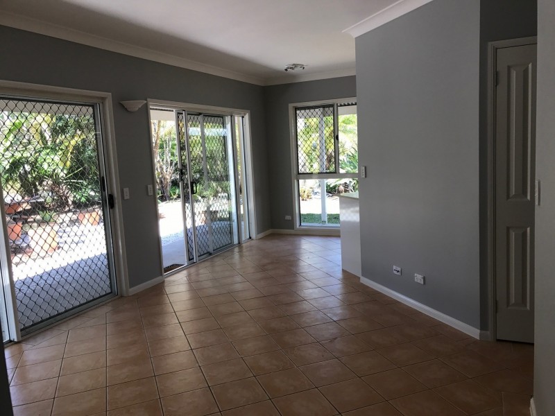 3/2 Elm Court, Tallebudgera QLD 4228