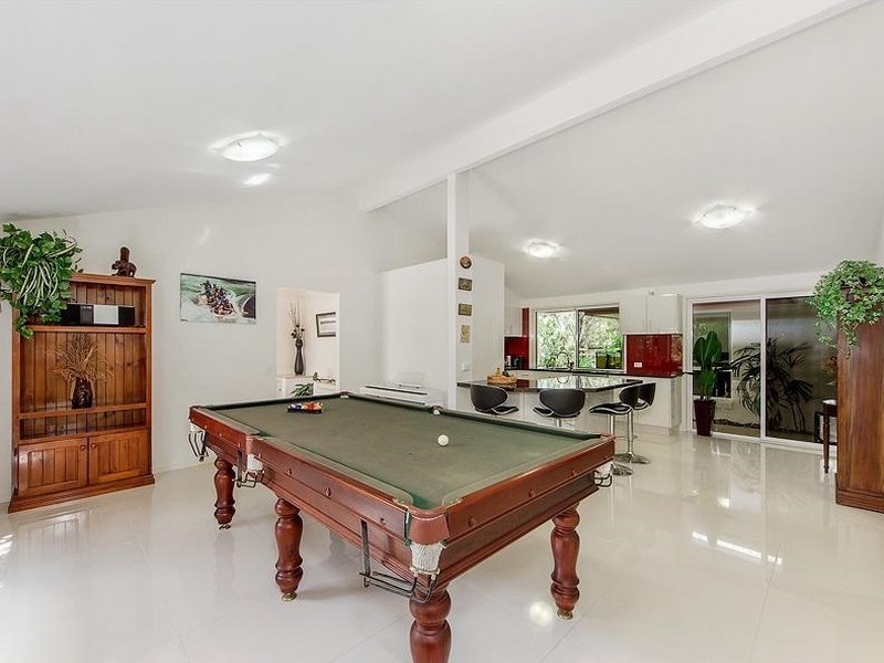 6 Gabriels Court, Robina QLD 4226