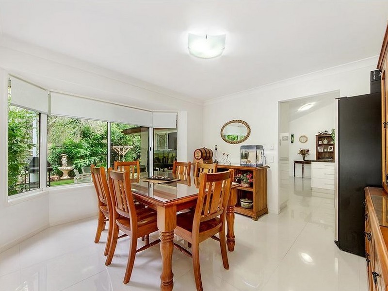 6 Gabriels Court, Robina QLD 4226