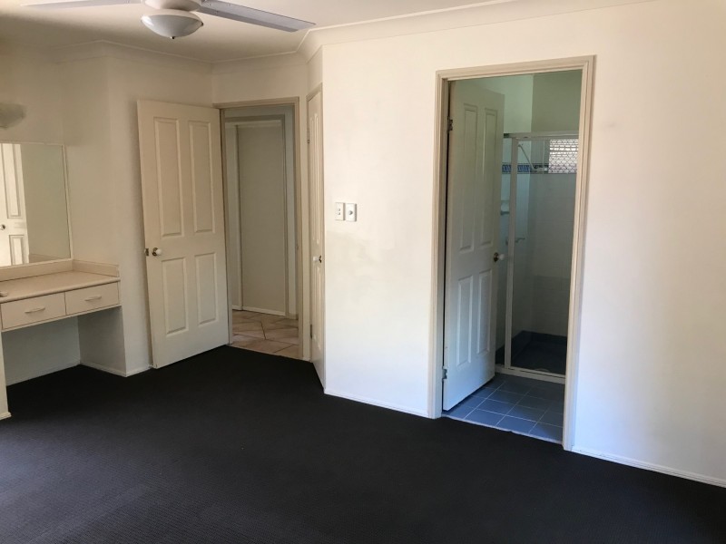 27 Belrose Boulevard, Varsity Lakes QLD 4227