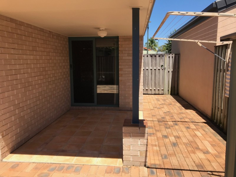 27 Belrose Boulevard, Varsity Lakes QLD 4227