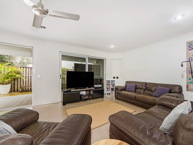 34 Tours Way, Burleigh Waters QLD 4220