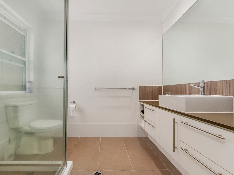 34 Tours Way, Burleigh Waters QLD 4220