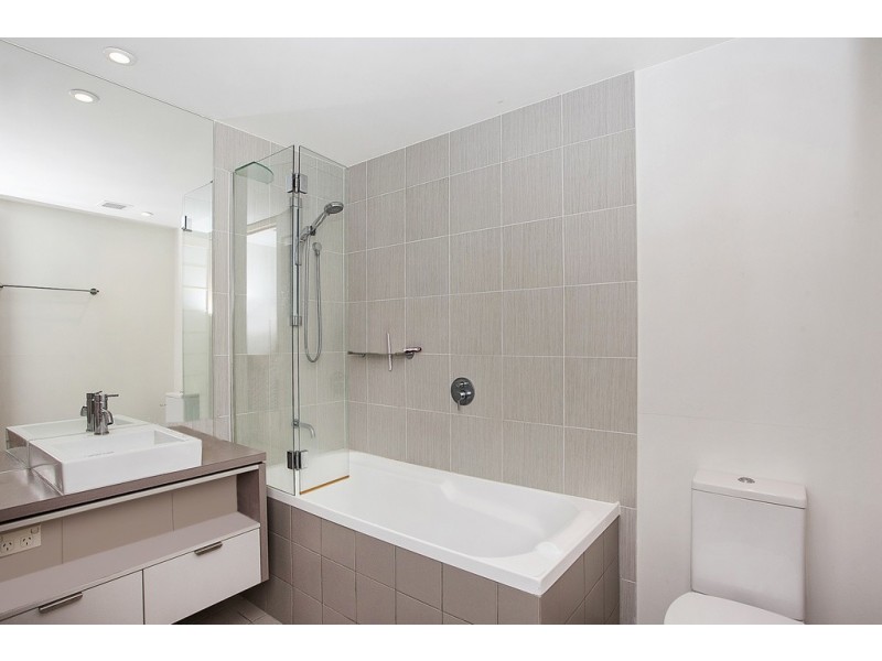 212/60 Riverwalk Avenue, Robina QLD 4226