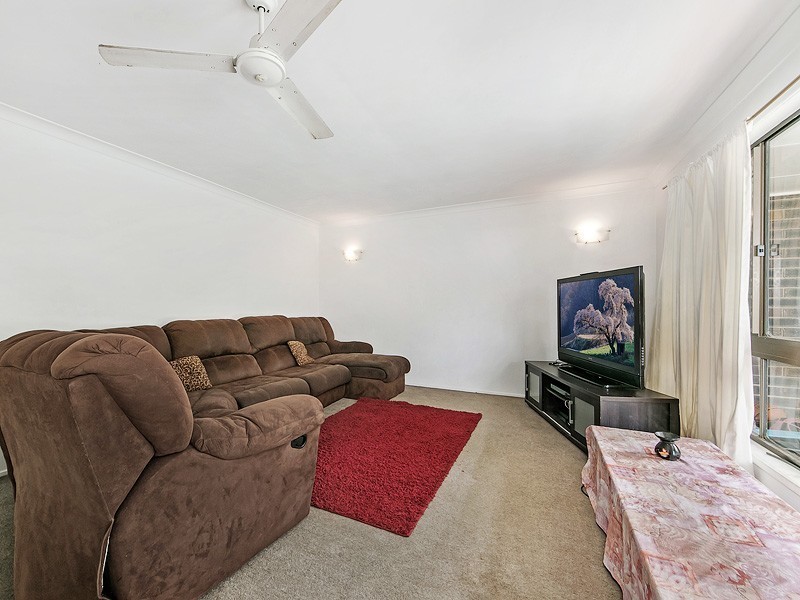 24 Grebe Place, Burleigh Waters QLD 4220