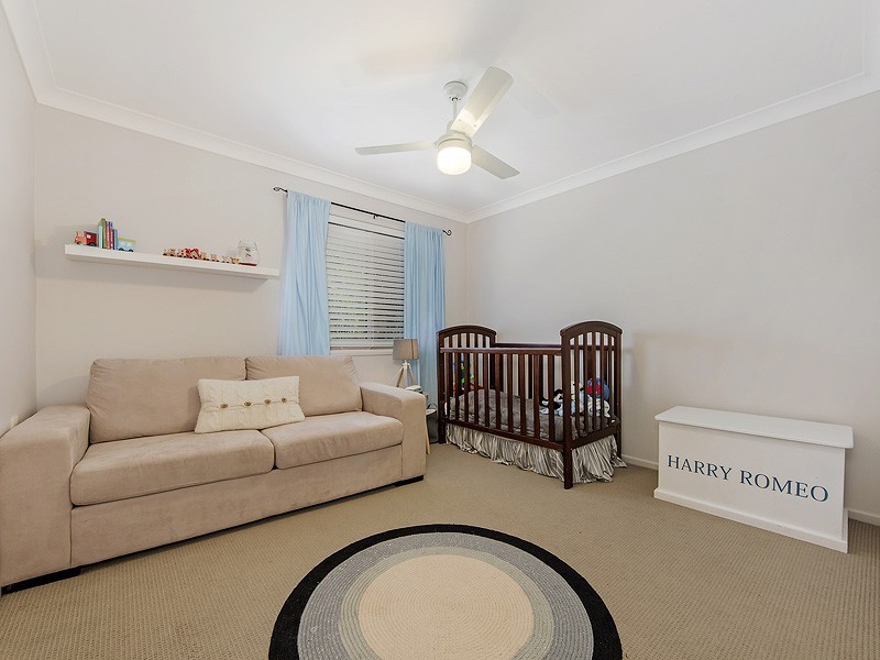 1/12 Gordon Street, Labrador QLD 4215