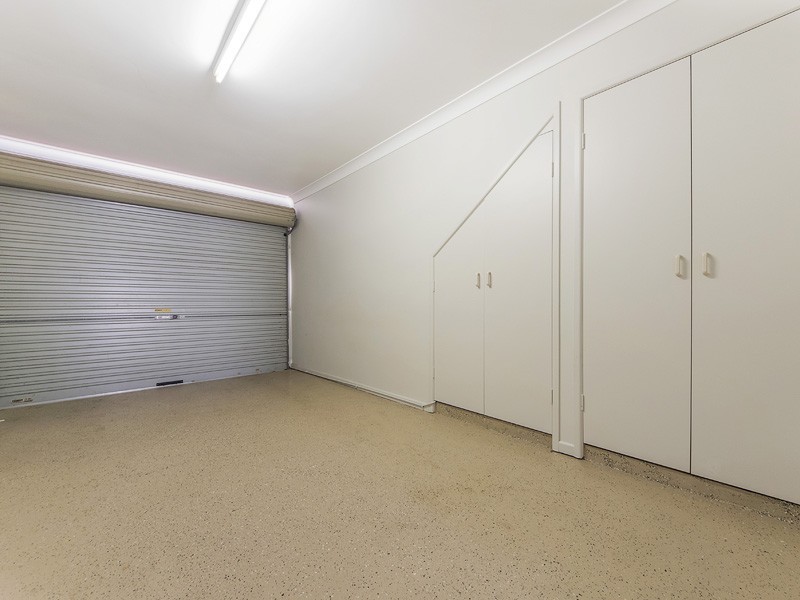 1/12 Gordon Street, Labrador QLD 4215