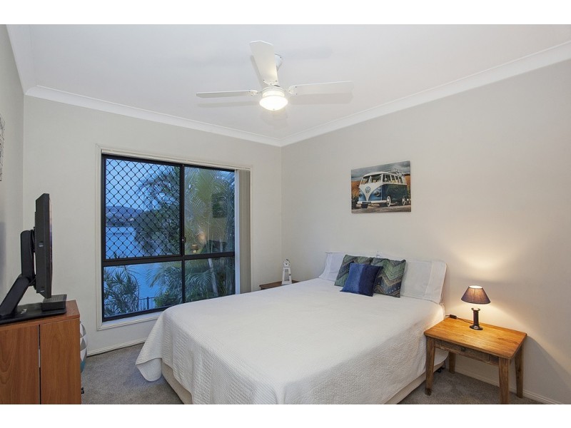 68 Harrier Drive, Burleigh Waters QLD 4220