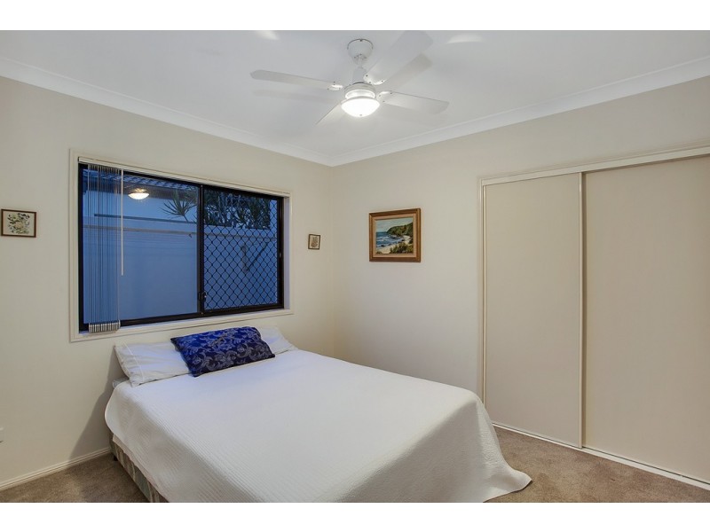 68 Harrier Drive, Burleigh Waters QLD 4220
