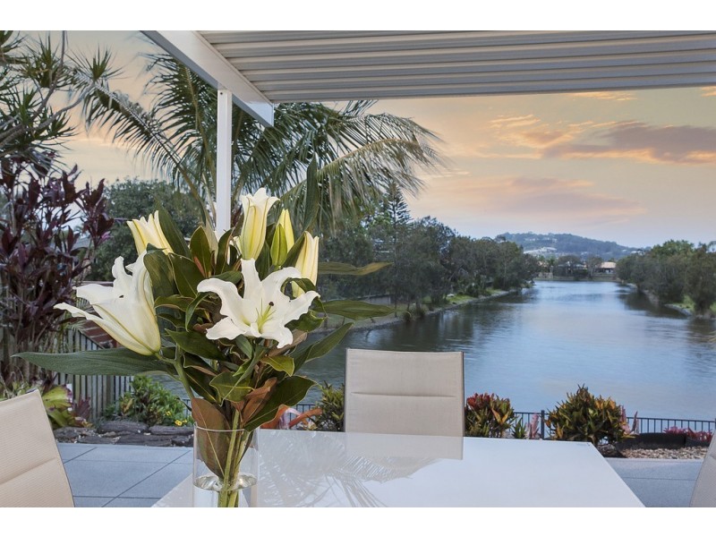 68 Harrier Drive, Burleigh Waters QLD 4220