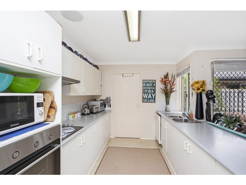 18 Mojave Drive, Burleigh Waters QLD 4220