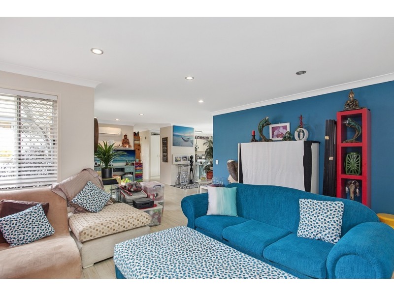 18 Mojave Drive, Burleigh Waters QLD 4220