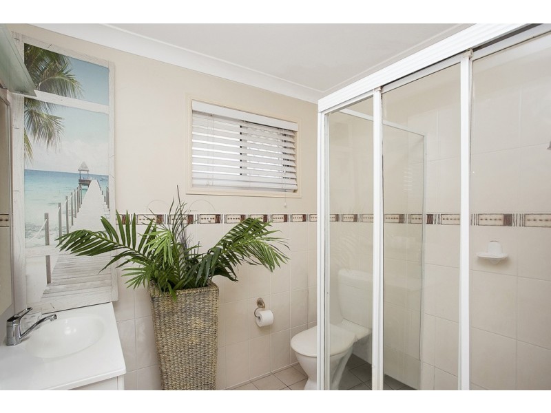 18 Mojave Drive, Burleigh Waters QLD 4220