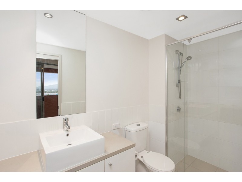 175/133 Laver Drive, Robina QLD 4226