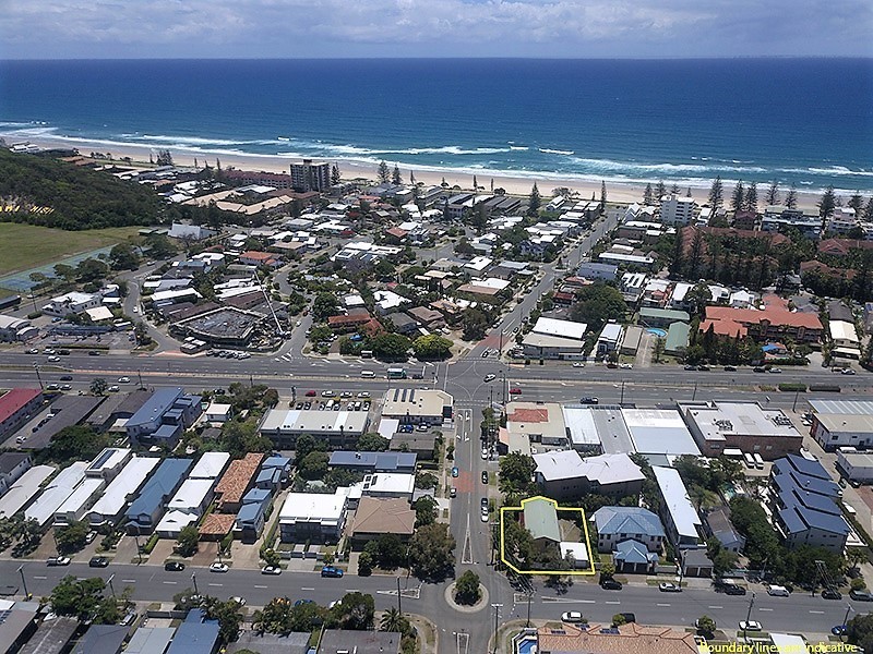 10 Dawn Parade, Miami QLD 4220