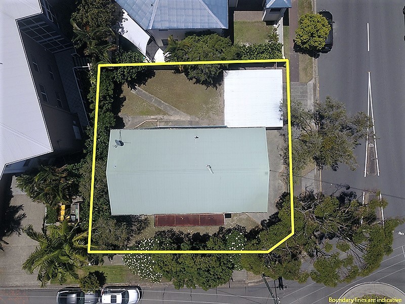 10 Dawn Parade, Miami QLD 4220
