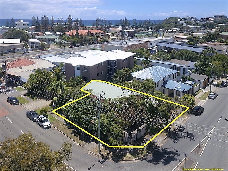 10 Dawn Parade, Miami QLD 4220