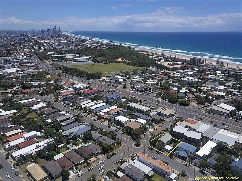 10 Dawn Parade, Miami QLD 4220