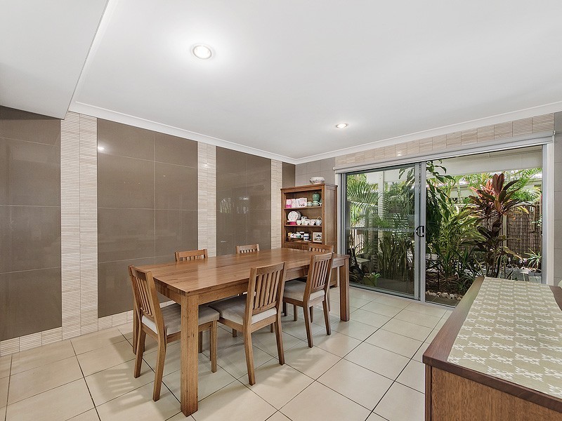 52 Barcelona Way, Burleigh Waters QLD 4220