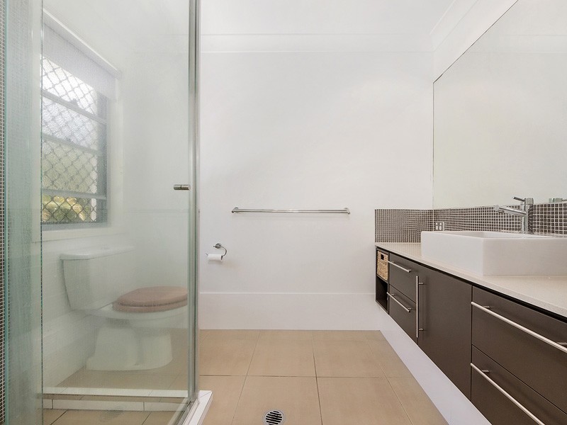 52 Barcelona Way, Burleigh Waters QLD 4220