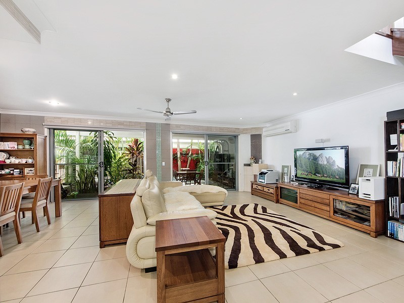 52 Barcelona Way, Burleigh Waters QLD 4220