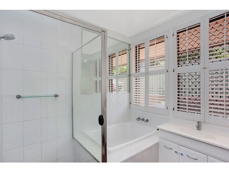 10 Pyrmont Street, Robina QLD 4226