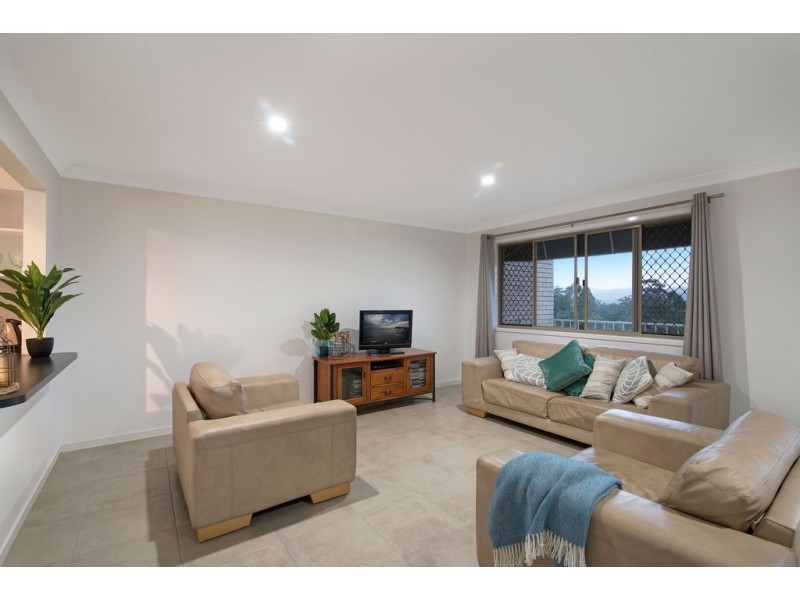 2/16 Daisy Street, Elanora QLD 4221