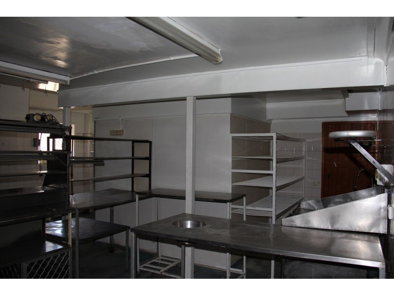 54 Thomas Drive, Chevron Island QLD 4217