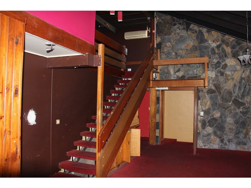 54 Thomas Drive, Chevron Island QLD 4217