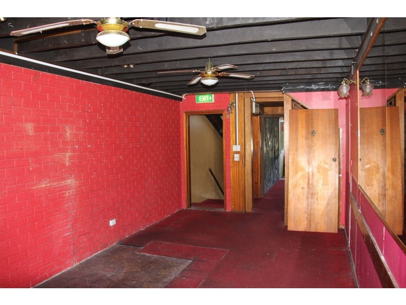 54 Thomas Drive, Chevron Island QLD 4217