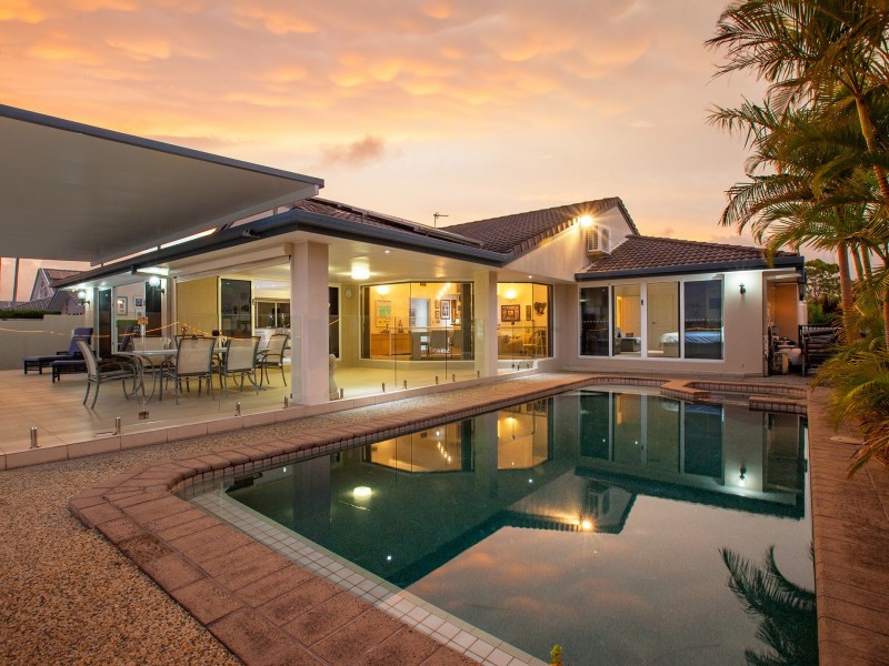 40 Harrier Dr, Burleigh Waters QLD 4220