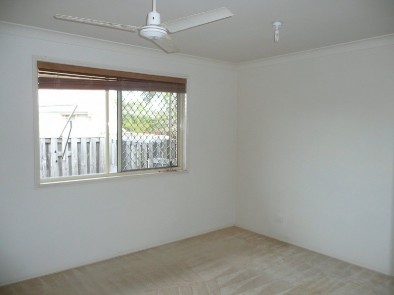 1/6 Styer Circuit, Burleigh Waters QLD 4220