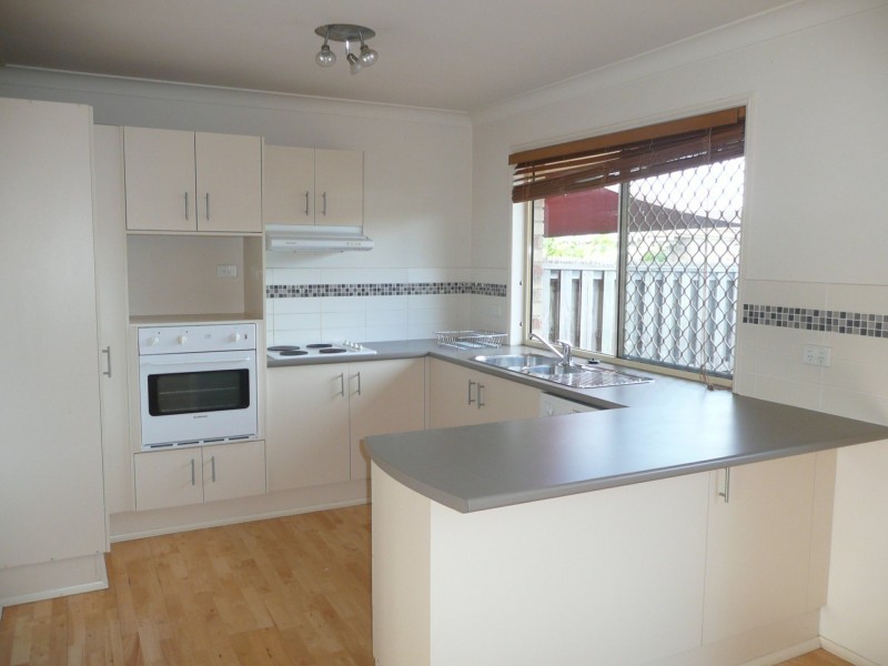 1/6 Styer Circuit, Burleigh Waters QLD 4220