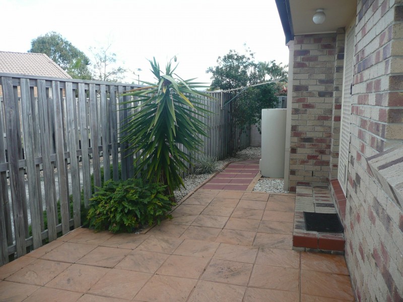 1/6 Styer Circuit, Burleigh Waters QLD 4220