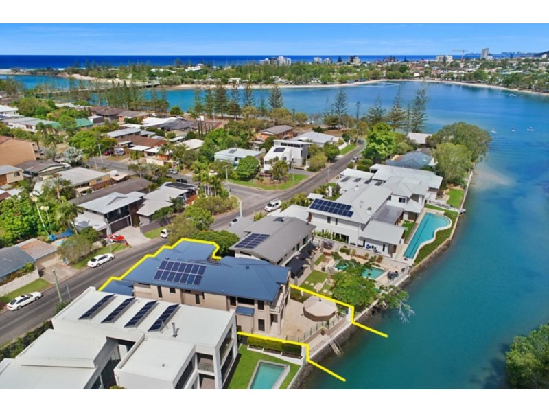 16 Elanora Drive, Burleigh Heads QLD 4220