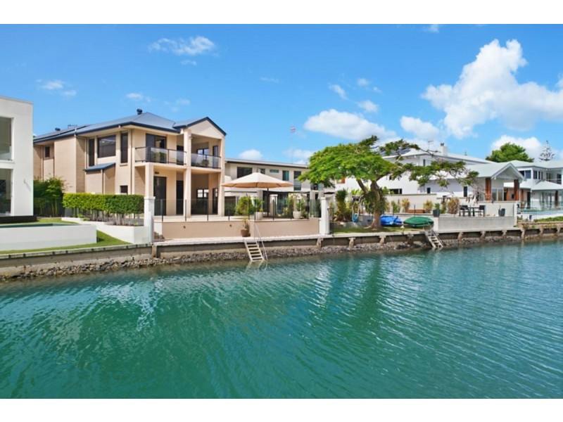 16 Elanora Drive, Burleigh Heads QLD 4220