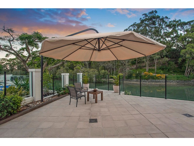 16 Elanora Drive, Burleigh Heads QLD 4220