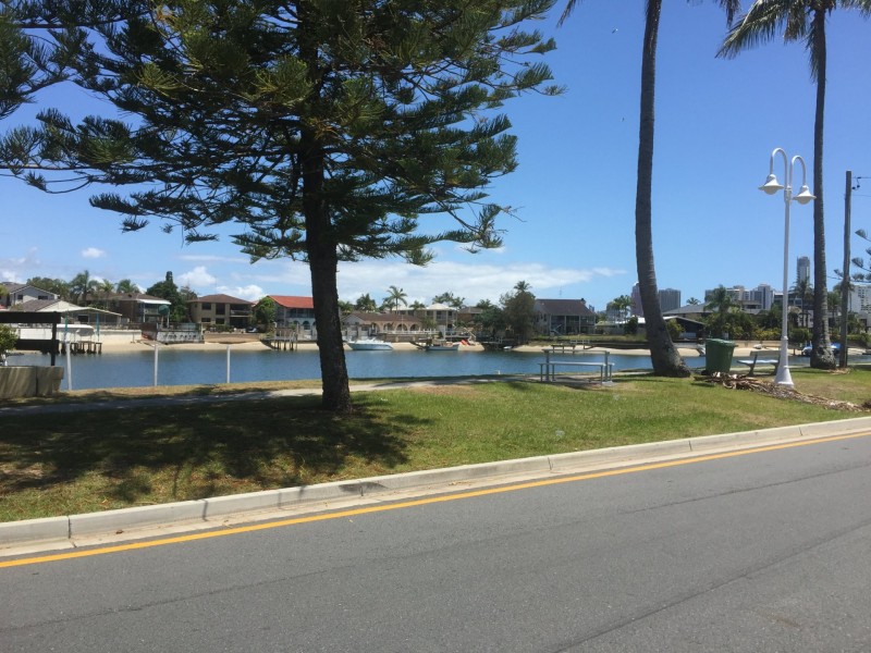 Unit 2/3 Watson Esplanade, Surfers Paradise QLD 4217