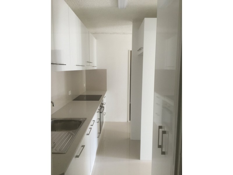 Unit 2/3 Watson Esplanade, Surfers Paradise QLD 4217