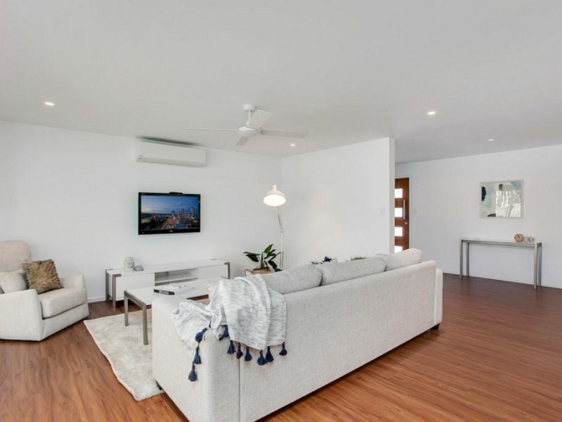19 Pitta Place, Burleigh Waters QLD 4220