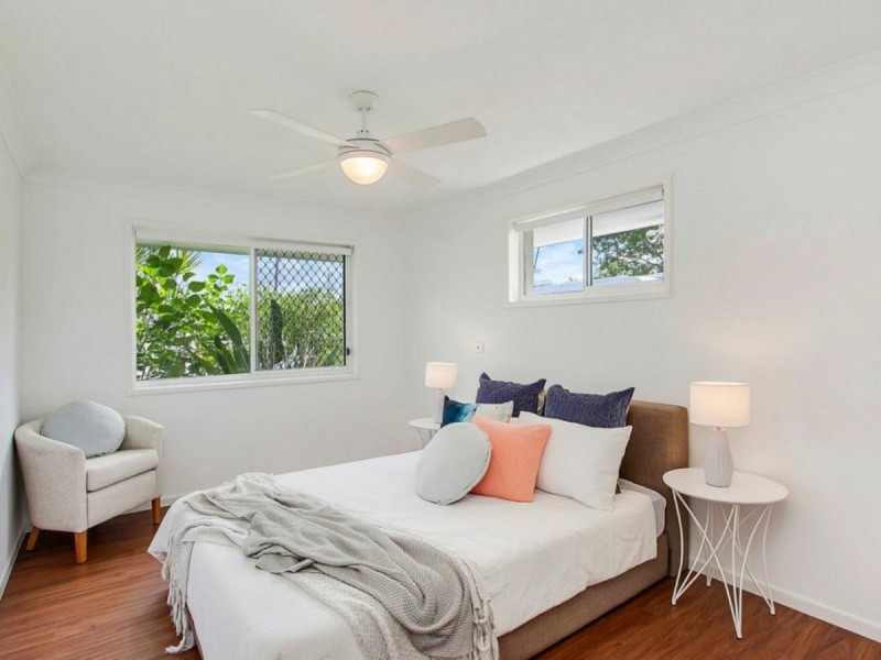 19 Pitta Place, Burleigh Waters QLD 4220