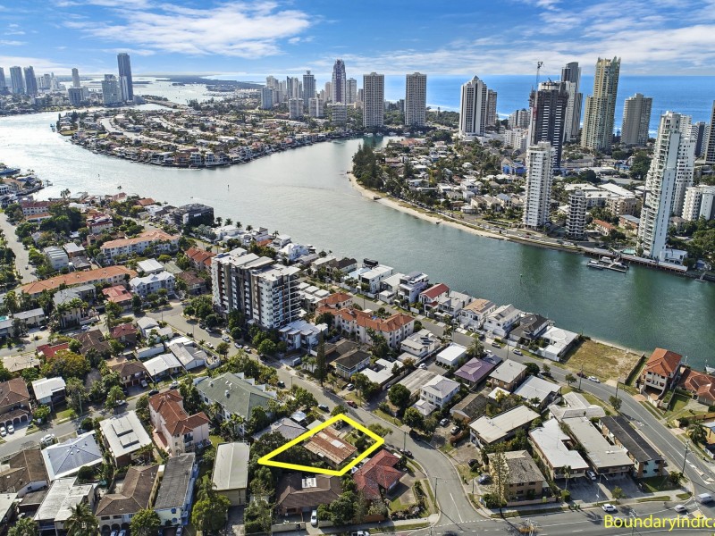 38 Darrambal Street, Chevron Island QLD 4217