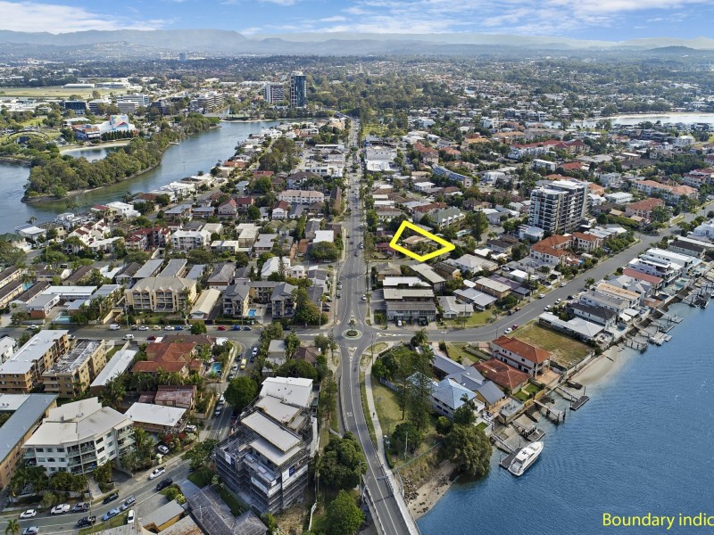 38 Darrambal Street, Chevron Island QLD 4217