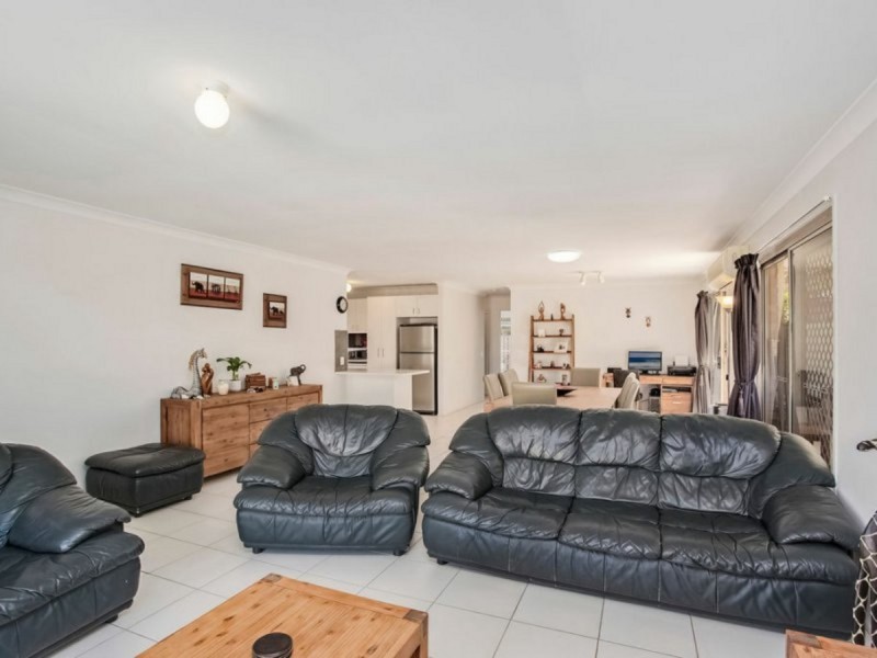 22 Nozomi Street, Burleigh Waters QLD 4220