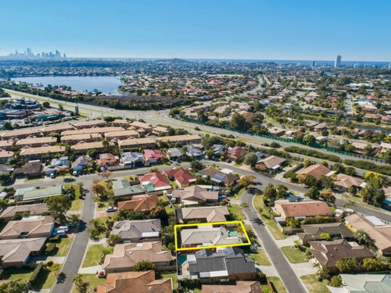 22 Nozomi Street, Burleigh Waters QLD 4220