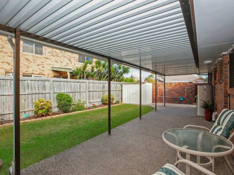 2/1 Flora Close, Burleigh Waters QLD 4220