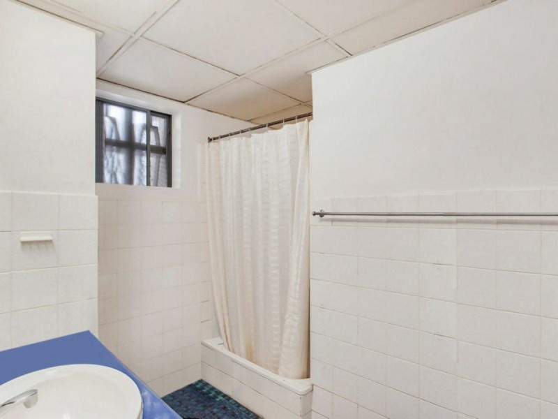 6/28 Marine Parade, Southport QLD 4215