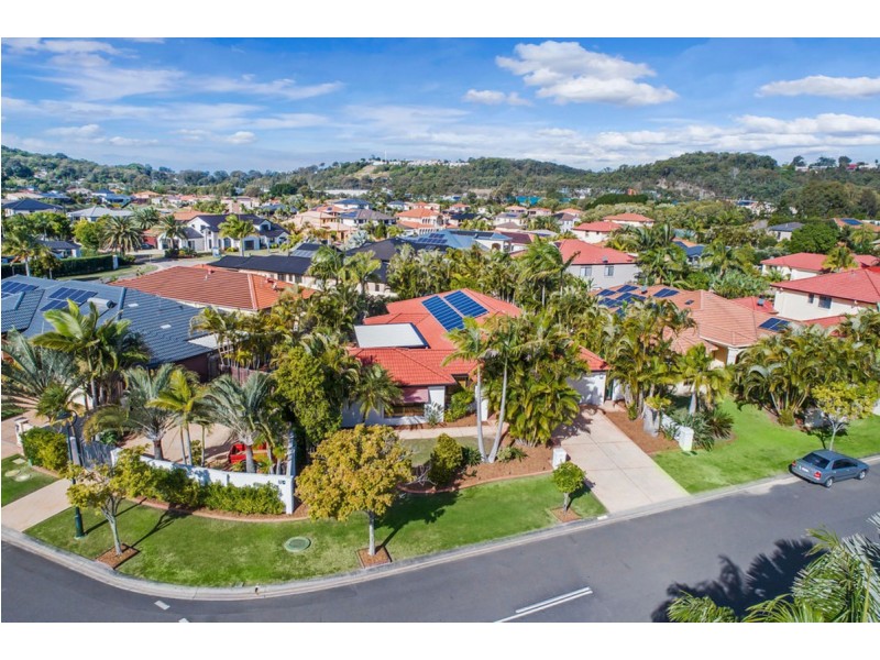 2 Islander Court, Burleigh Waters QLD 4220