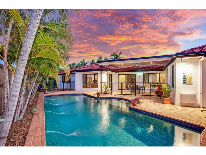 2 Islander Court, Burleigh Waters QLD 4220