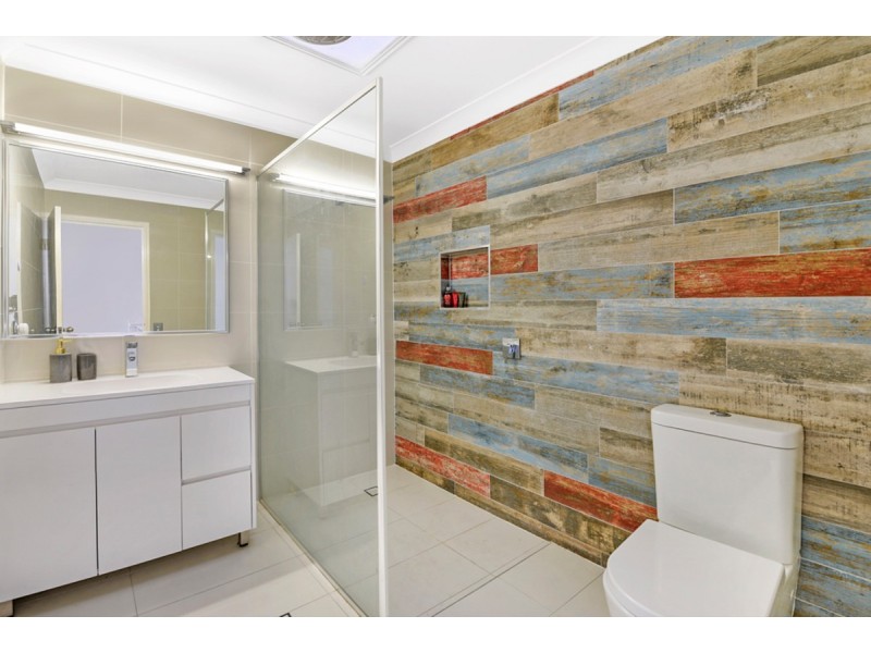 118/215 Cottesloe Drive, Mermaid Waters QLD 4218